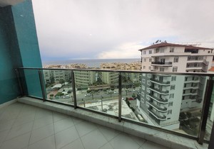 Новые апартаменты в готовом ЖК в 250 метрах от моря в Махмутларе, прев. 31