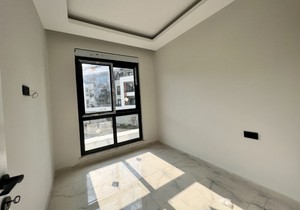 Двухкомнатная квартира в новой готовой резиденции в районе Оба, прев. 21